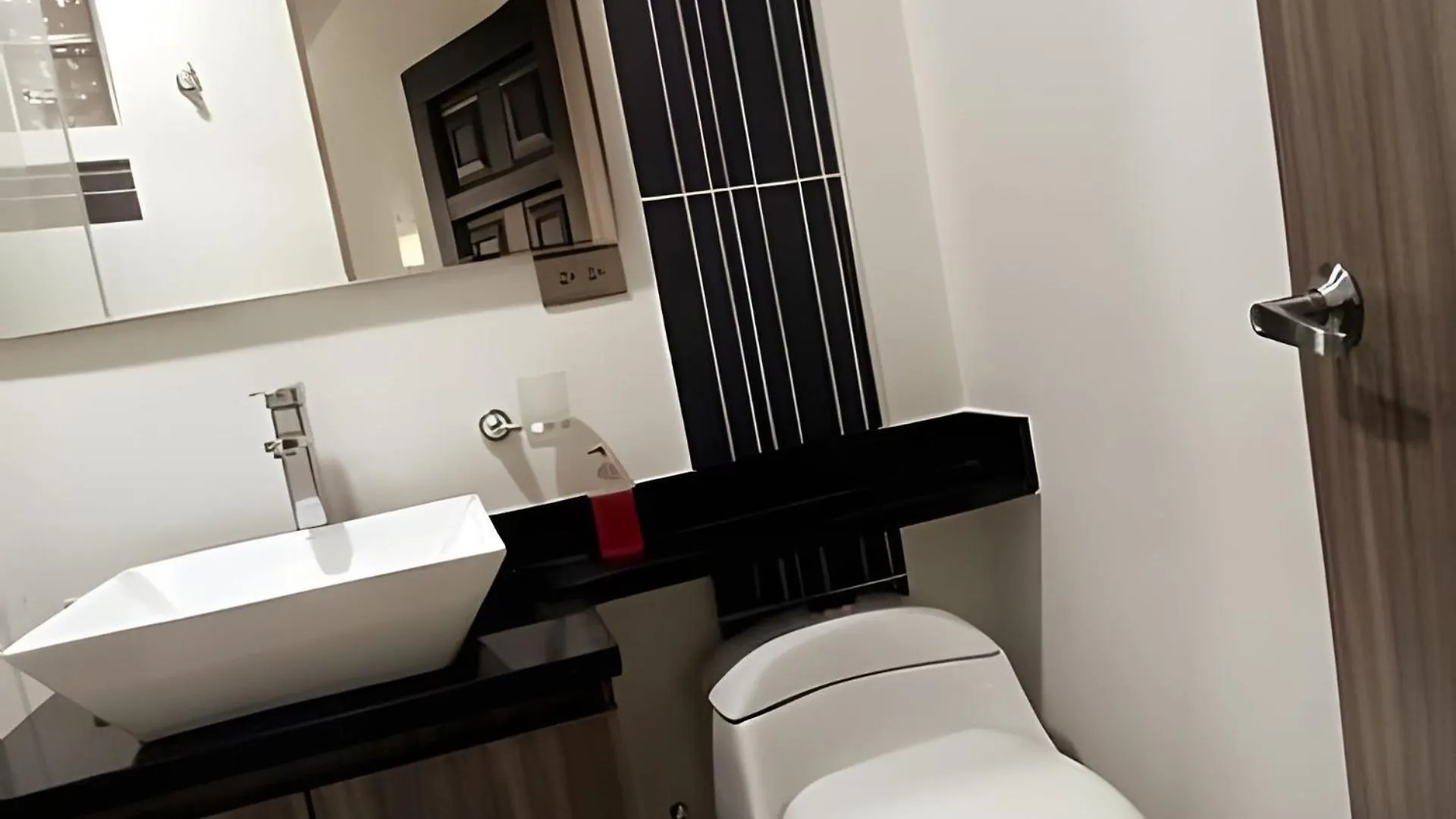 شقة 303 Moderno Aparta-Suite En Versalles Tipo Loft - Cali Tower Suites & Lofts